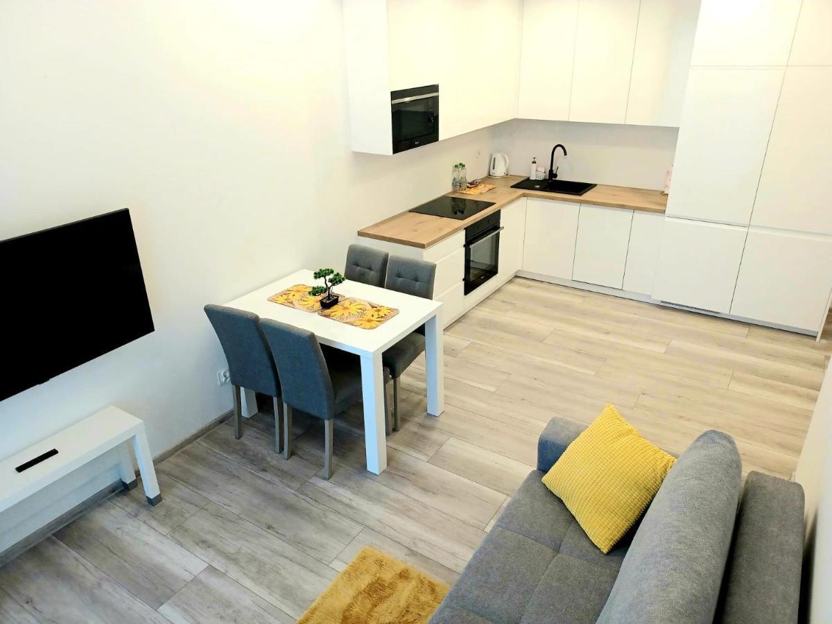 Ajp Nova3 Lux Apartament Estetino Exterior foto