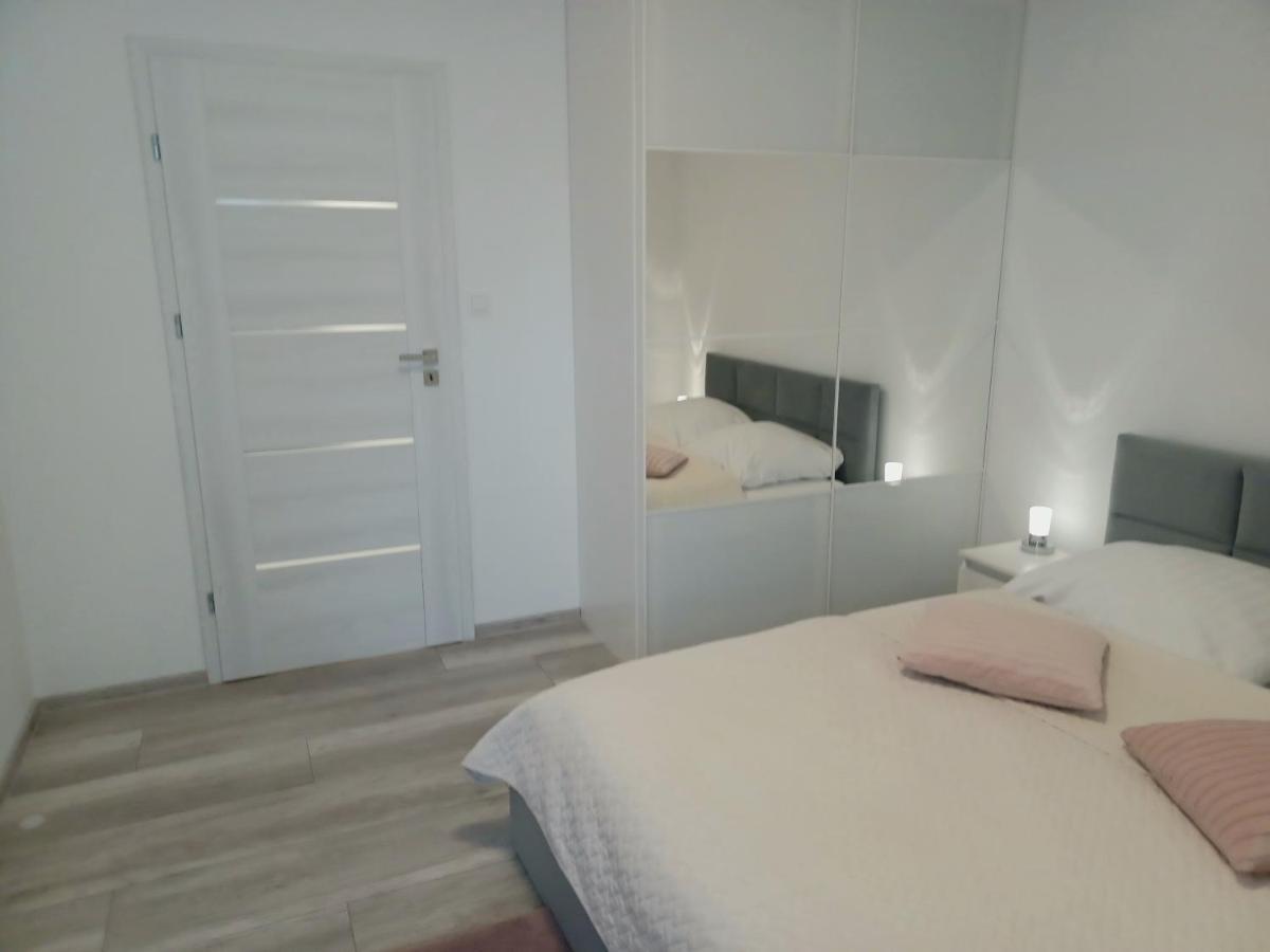 Ajp Nova3 Lux Apartament Estetino Exterior foto