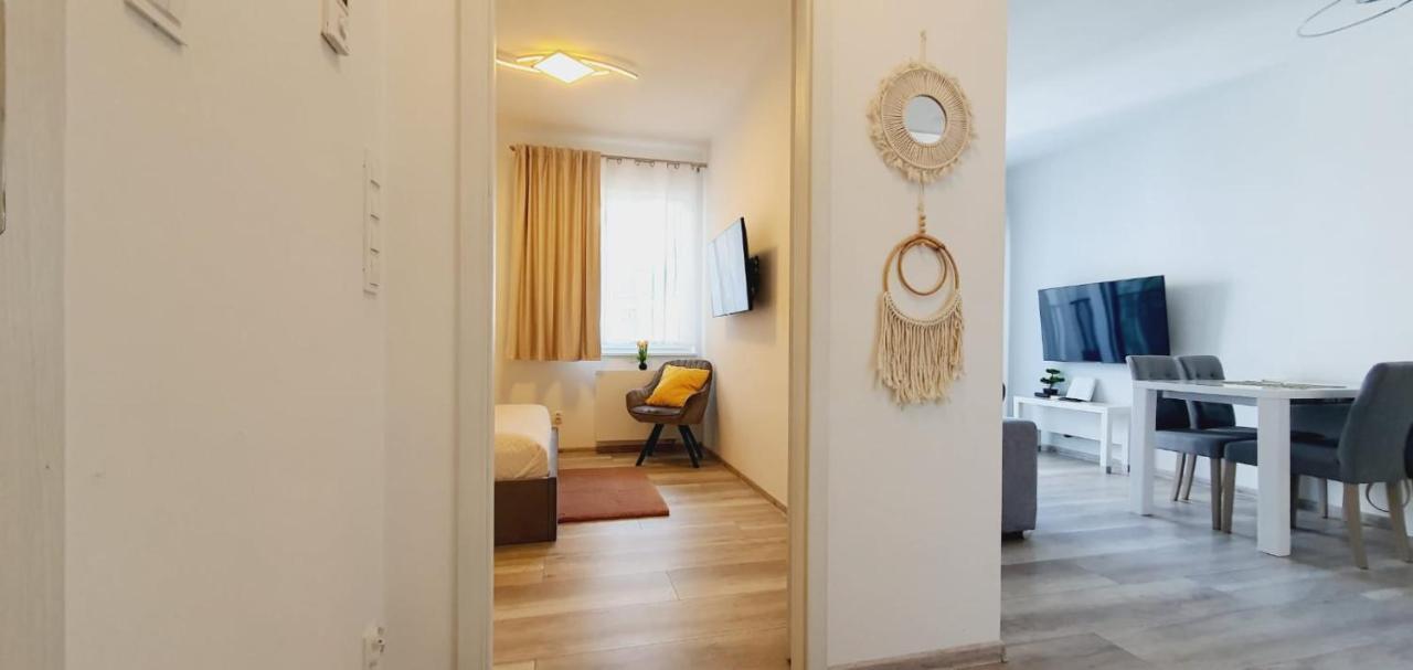 Ajp Nova3 Lux Apartament Estetino Exterior foto